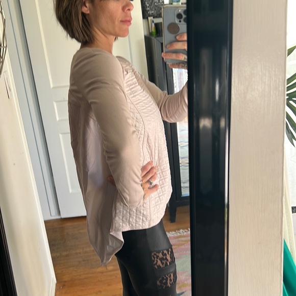 Simply Vera Wang long sleeve flow top - Picture 2 of 7